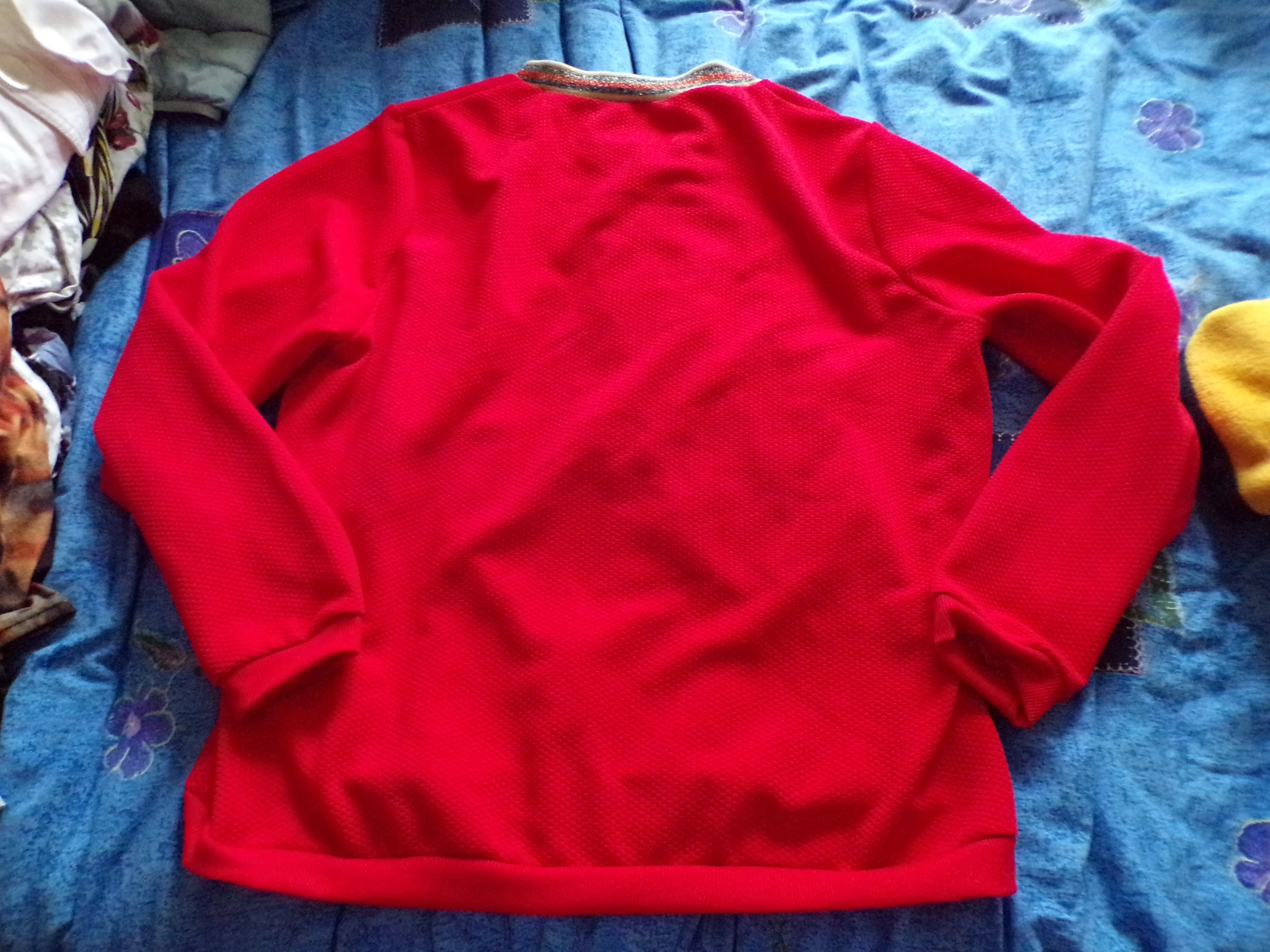 Veste vermelha nova – photo 4